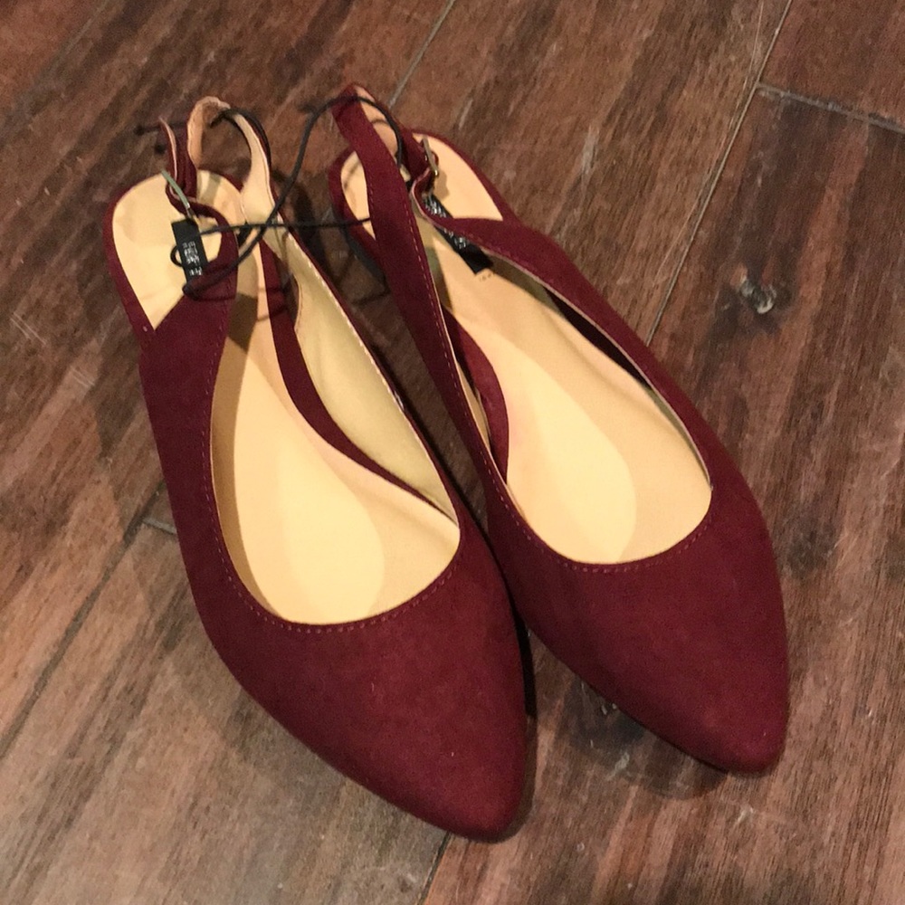 Women’s flats